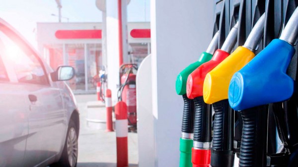 Минфин предлагает скорректировать топливный демпфер. Это поможет сдерживать рост цен на АЗС