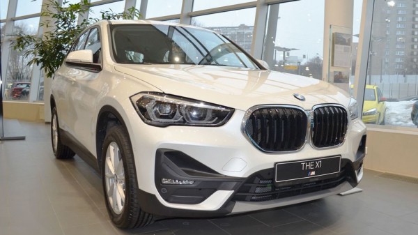 Названы все автомобили премиум-класса, которые не попадают под &laquo;налог на роскошь&raquo; в РФ