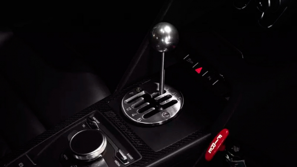 Владельцам Audi R8 второй генерации предложили установить механическую коробку передач