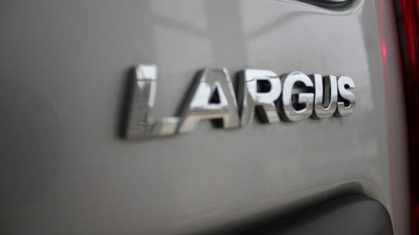 В Сети опубликовали изображения совершенно нового универсала Lada Largus