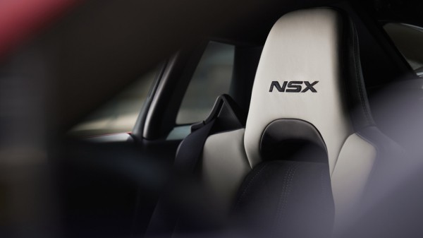 Performance Manufacturing Center начал производство ограниченной версии Acura NSX Type S