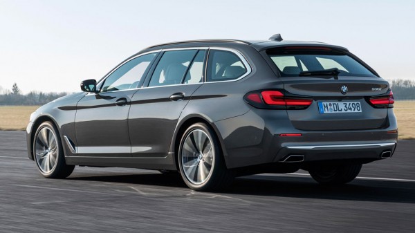 Опубликованы первые изображения универсала BMW i5 Touring