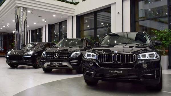 Продажи автомобилей с пробегом премиум-сегмента выросли на рынке РФ на 17% в 2021 году