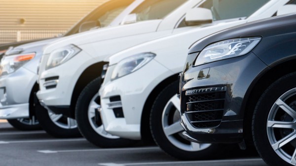 Продажи автомобилей с пробегом премиум-сегмента выросли на рынке РФ на 17% в 2021 году