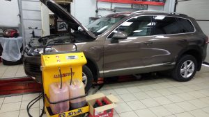 Как поменять масло в коробке автомат VW Touareg