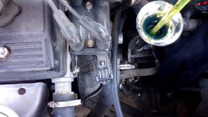 Как поменять масло в коробке робот