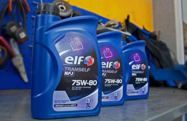 Какое масло заливается в МКПП