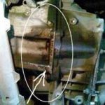 Какое масло заливается в МКПП