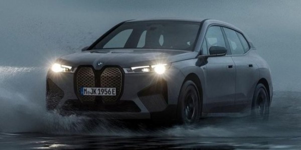 Китайцы раскрыли первый электрический кроссовер BMW M