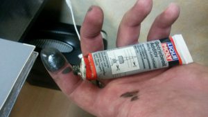 Присадка в коробку передач: особенности, плюсы и минусы