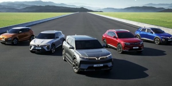 Создатель Мивины презентовал недорогие электромобили на любой вкус (видео)