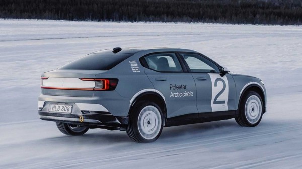 Компания Polestar представила шоу-кар Polestar 2 Arctic Circle для Арктики