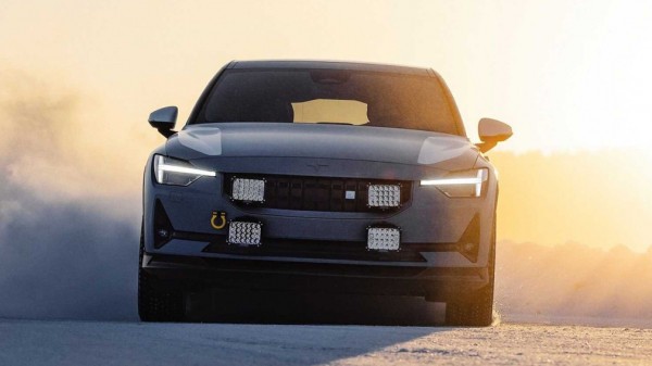 Компания Polestar представила шоу-кар Polestar 2 Arctic Circle для Арктики