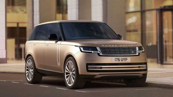 Range Rover нового поколения получит четыре версии в РФ