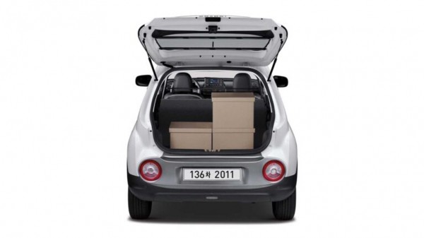 Компания Hyundai представила в Южной Корее компактный фургон Casper Van на базе кроссовера Casper