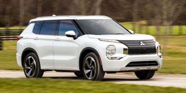 Mitsubishi отзывает 17 000 кроссоверов Outlander