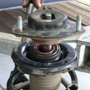 Опорный подшипник стойки: назначение, неисправности, диагностика и ремонт