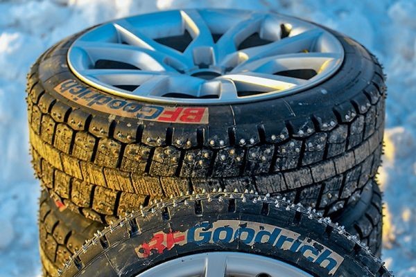 Ошиповка зимних шин своими руками: что нужно знать
