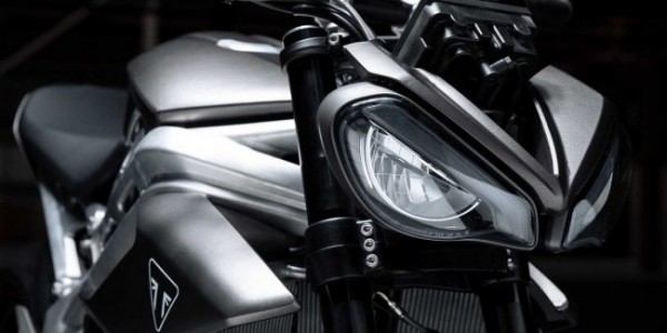 Первые фото прототипа электроцикла Triumph TE-1