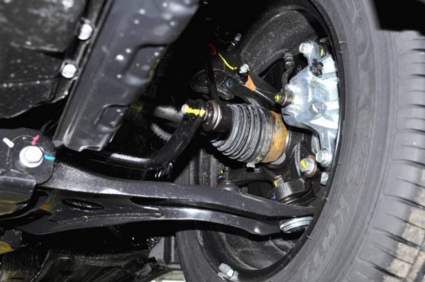 Шаровые опоры в устройстве автомобиля: конструкция, неисправности, диагностика и ремонт