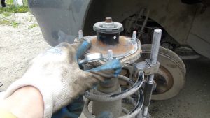 Стойки Приора: какие лучше выбрать амортизаторы