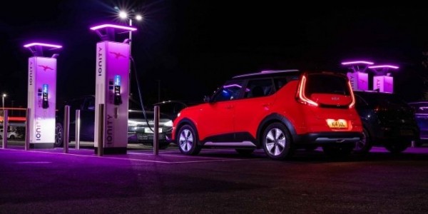 Зарядные станции марки KIA в Европе будут применять на 100 процентов энергию ветра