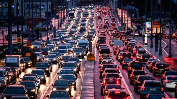 Водителям в РФ дали несколько советов о том, как снизить расход топлива