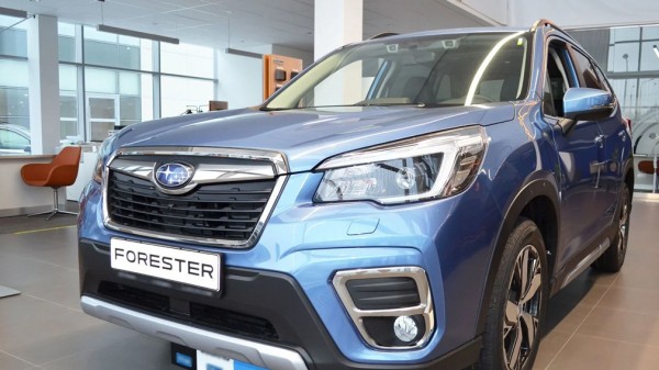 Компания Subaru продолжила поставлять автомобили в РФ и сохранила цены