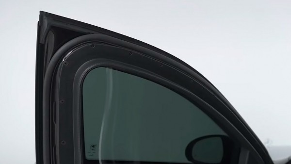 Компания Inkas представила бронированный Mercedes-Benz S-класса новой генерации