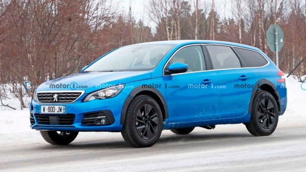 Компания Peugeot тестирует новый кроссовер в кузове старого универсала