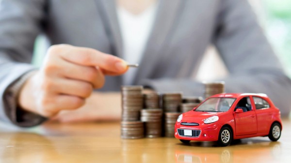 Новые автомобили на рынке РФ подорожали более чем на 15% за одну неделю в 2022 году