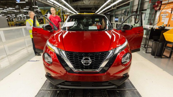 Компания Nissan приостановит работу автозавода в Санкт-Петербурге в ближайшие дни