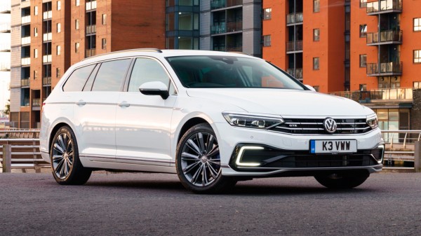 Опубликованы первые изображения нового Volkswagen Passat