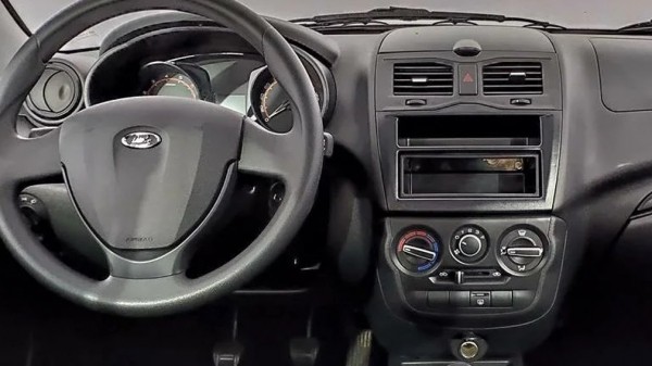 Новую модель LADA Granta без подушек безопасности назвали &laquo;машиной-убийцей&raquo;