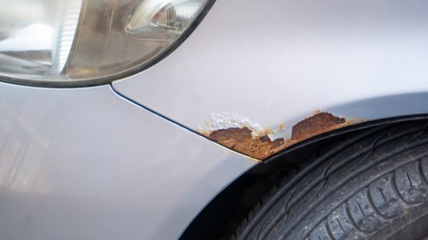 ТОП-5 народных лайфхаков, позволяющих быстро и эффективно удалить очаги коррозии на кузове