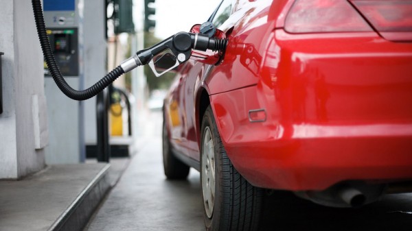 Автоэксперт Игорь Моржаретто предложил оценивать качество топлива по наличию туалета на АЗС