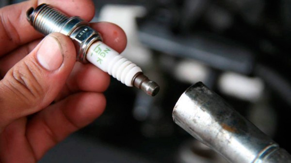 Почему важно следить за состоянием свечей зажигания и вовремя менять их