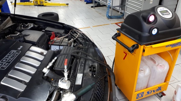 Как правильно смешивать антифриз и какие могут быть последствия