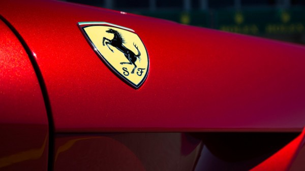 Компания Ferrari опубликовала первое изображение супергибрида для &laquo;Ле-Мана&raquo;