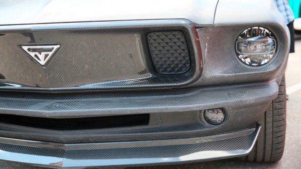 На Кастом Конвенции представили карбоновый Mustang с начинкой от Tesla