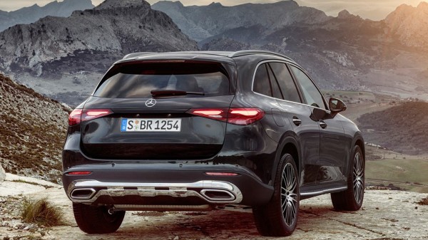 Компания Mercedes-Benz показала кроссовер GLC нового поколения 