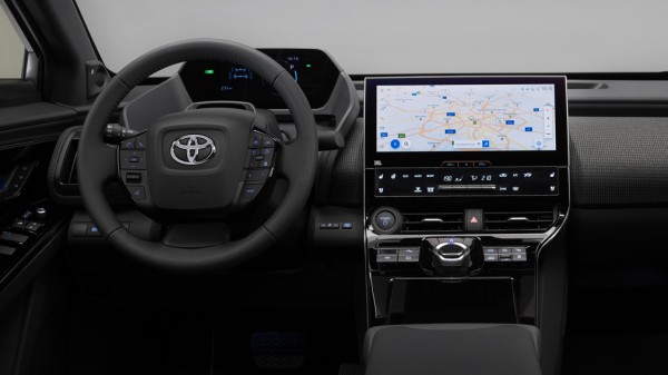 Компания Toyota может выпустить спортивную версию электрического кроссовера bZ4X