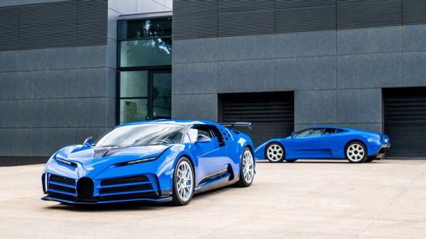 Компания Bugatti представила первый клиентский экземпляр гиперкара Bugatti Centodieci