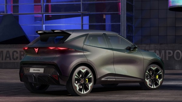 Марка Cupra показала новый концептуальный электрокар с запасом хода 440 км