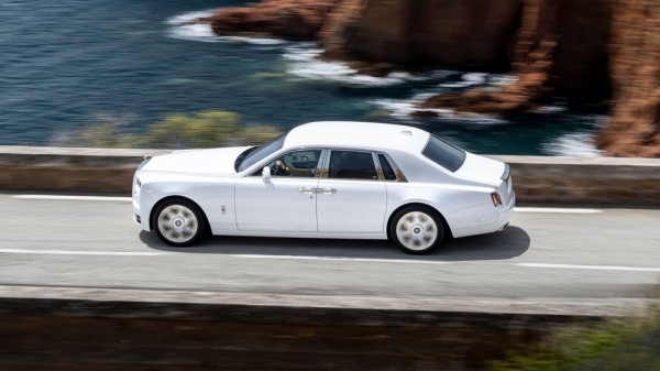 Стало известно, сколько новых люксовых автомобилей купили россияне в мае