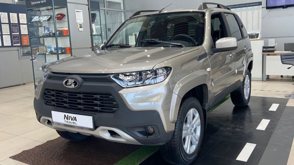 На российском авторынке существенно увеличилась доля юридических лиц