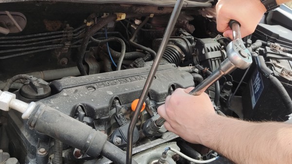 Россияне в 2022 году переориентировались на отечественные автомобили и расходники