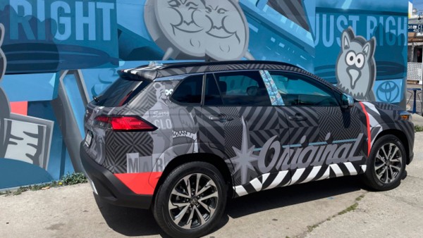 Американские художники подготовили три уникальных Toyota Corolla Cross