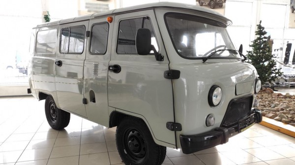 Ульяновский автозавод УАЗ выпустит упрощенную Буханку и Патриот в 2022 году