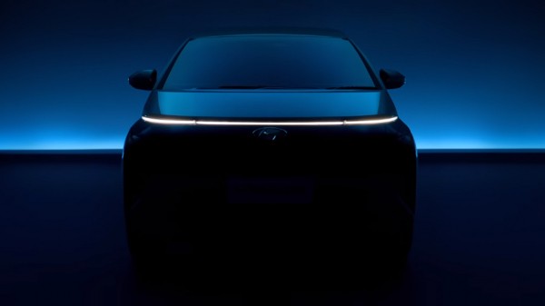 Компания HYUNDAI анонсировала новый бюджетный минивэн HYUNDAI Stargazer для азиатских рынков